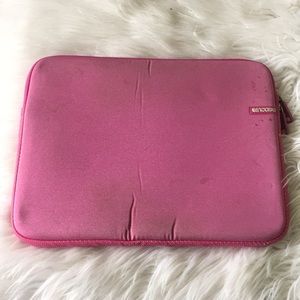 Incase pink laptop case
